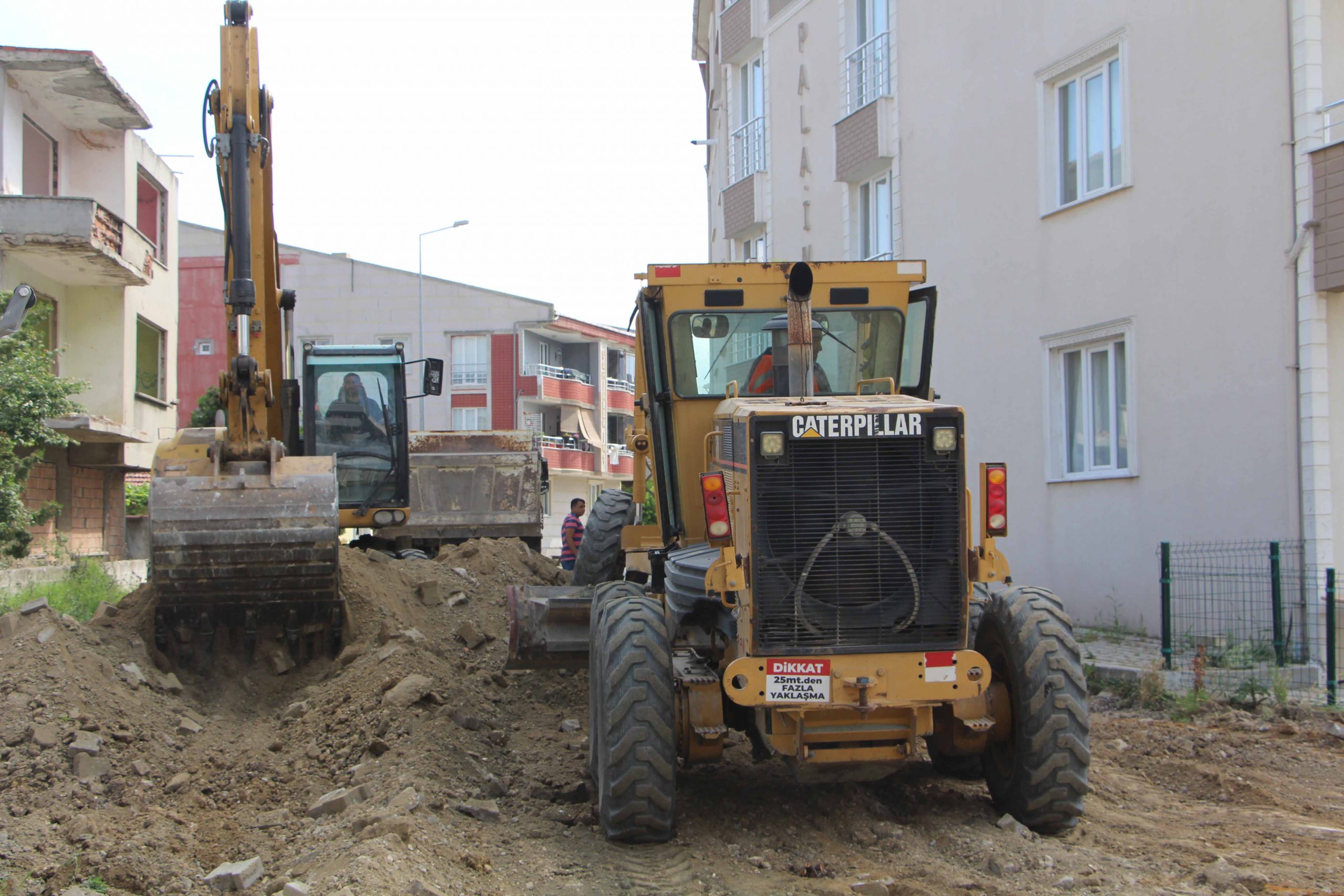 Saray Belediyesi Sokak Sokak İlerliyor!